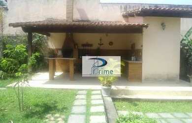 Imagem: A casa possui 3 Dormitórios, 2 Banheiros, 2 Vagas na garagem