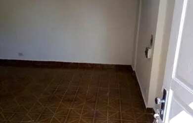 Imagem: A casa possui 1 Dormitório, 1 Banheiro, 35m² de Área e está