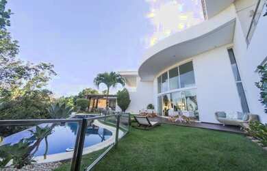 Imagem 12: CASA DE ALTO PADRÃO (porteira fechada