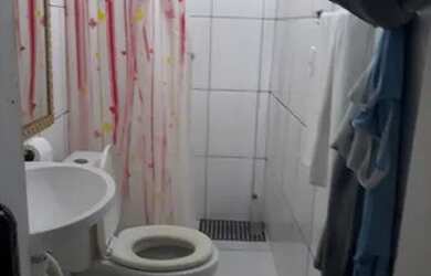 Imagem: A casa possui 3 Dormitórios, 2 Banheiros e está localizado