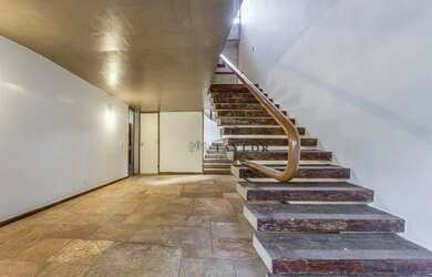 Imagem 13: Única casa projetada por Oscar Niemeyer em São Paulo para venda ou locação...