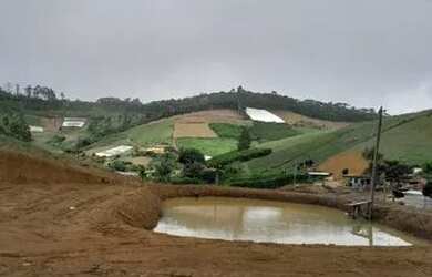 Imagem: A chácara possui 1.700m² de Área, Imóvel novo, Direto com