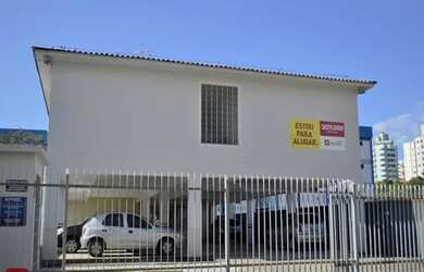 Imagem: A kitnet possui 1 Dormitório, 1 Banheiro, 1 Vaga na garagem