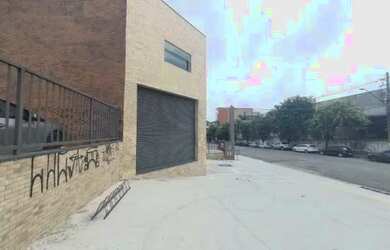 Imagem: O depósito possui 4 Vagas na garagem, 257m² de Área, Imóvel