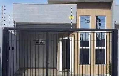 Imagem: A casa possui 2 Dormitórios, 2 Banheiros, 3 Vagas na garagem