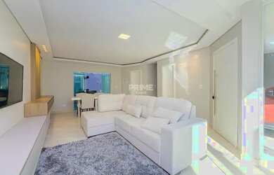 Imagem: A casa possui 3 Dormitórios, 4 Banheiros, 3 Vagas na garagem