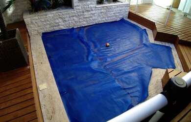 Imagem: A casa possui 3 Dormitórios, 3 Banheiros, 3 Vagas na garagem