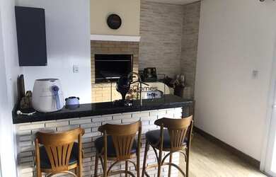 Imagem: A casa em condomínio possui 3 Dormitórios, 3 Banheiros, 2