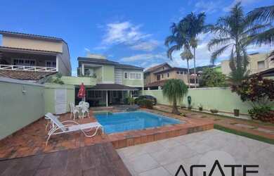 Imagem 2: Agatê Imóveis vende Maravilhosa Casa em Condomínio com 370m² por R...