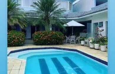 Imagem: A casa em condomínio possui 4 Dormitórios, 5 Banheiros, 5