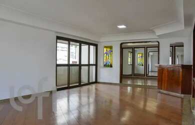 Imagem: O apartamento possui 4 Dormitórios, 5 Banheiros, 4 Vagas na