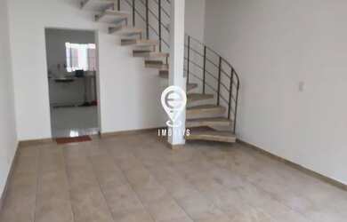 Imagem: A casa possui 2 Dormitórios, 2 Banheiros, 1 Vaga na garagem