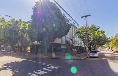 Imagem: O apartamento possui 2 Dormitórios, 1 Banheiro, 53m² de Área