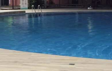 Imagem: A casa possui 2 Dormitórios, 2 Banheiros, 2 Vagas na garagem