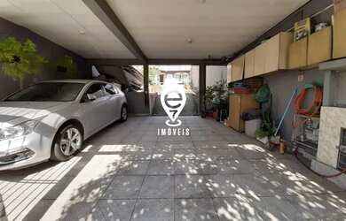 Imagem: A casa possui 2 Dormitórios, 2 Banheiros, 5 Vagas na garagem