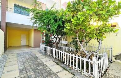 Imagem: A casa para alugar possui 3 Dormitórios, 2 Banheiros, 2 Vagas