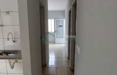 Imagem: A casa possui 2 Dormitórios, 1 Banheiro, 3 Vagas na garagem