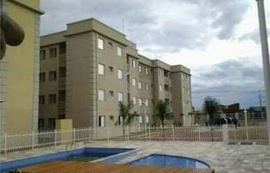 Imagem: O apartamento possui 2 Dormitórios, 1 Banheiro, 1 Vaga na garagem