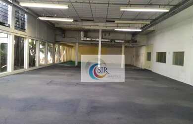 Imagem: O depósito possui 5 Vagas na garagem, 2.684m² de Área e