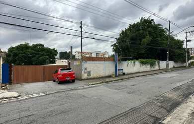 Imagem: O depósito possui 4250m² de Área e está localizado em Vila