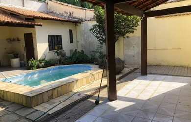 Imagem: A casa para alugar possui 5 Dormitórios, 4 Banheiros, 4 Vagas