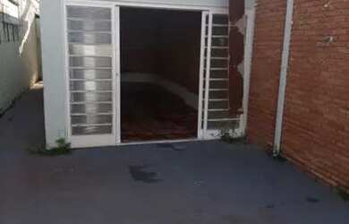 Imagem 12: Casa para alugar. 555.000m² de Área, 2 Vagas na garageme4 Dormitórios