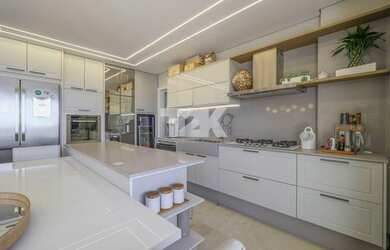 Imagem: O apartamento possui 3 Dormitórios, 4 Banheiros, 3 Vagas na