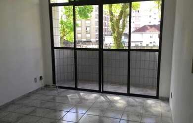 Imagem: O apartamento possui 1 Dormitório, 1 Banheiro, 1 Vaga na garagem