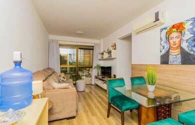 Imagem 2: Excelente apartamento de 02 dormitórios sendo 01 suíte e 2 vagas cobertas