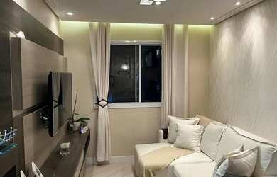 Imagem: O apartamento possui 2 Dormitórios, 1 Banheiro, 1 Vaga na garagem