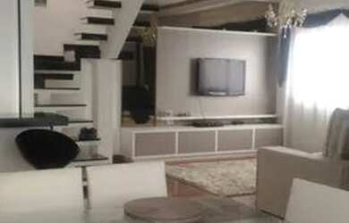 Imagem: A casa possui 3 Dormitórios, 3 Banheiros, 2 Vagas na garagem