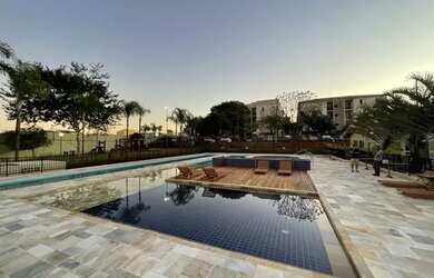 Imagem: O apartamento possui 2 Dormitórios, 1 Banheiro, 1 Vaga na garagem