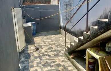 Imagem: A casa possui 1 Dormitório, 1 Banheiro e está localizado