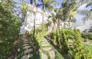 Imagem 5: CASA DE ALTO PADRÃO (porteira fechada