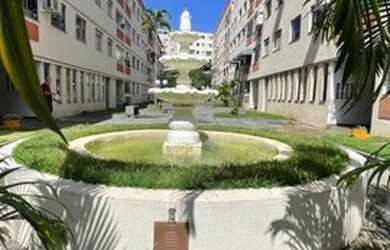 Imagem: O apartamento possui 3 Dormitórios, 1 Banheiro, 1 Vaga na garagem