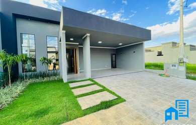 Imagem: A casa em condomínio possui 3 Dormitórios, 4 Banheiros, 2