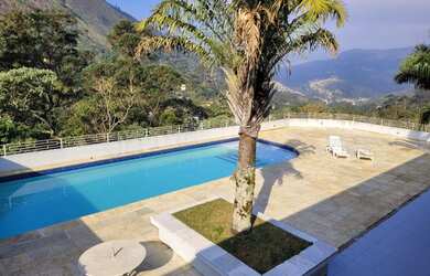 Imagem 4: LINDA RESIDÊNCIA COM VISTA DESLUMBRANTE