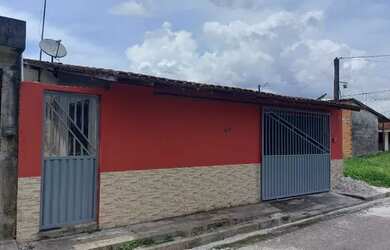 Imagem: A casa possui 2 Dormitórios, 2 Banheiros, 2 Vagas na garagem