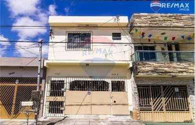 Imagem: A casa possui 3 Dormitórios, 2 Banheiros, 110m² de Área e