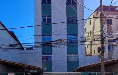 Imagem: O apartamento possui 3 Dormitórios, 1 Banheiro, 1 Vaga na garagem