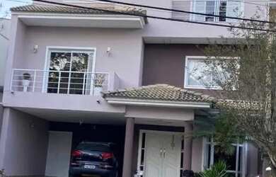 Imagem: A casa possui 3 Dormitórios, 5 Banheiros, 5 Vagas na garagem