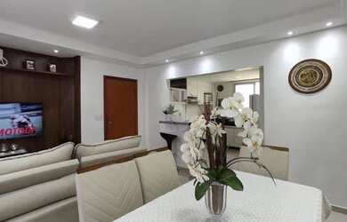 Imagem: O apartamento possui 3 Dormitórios, 2 Banheiros, 2 Vagas na