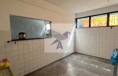 Imagem: O depósito possui 1.019m² de Área e está localizado em