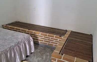 Imagem 4: Alugo quitinete no bairro Santa Terezinha Mil reais,tudo incluso