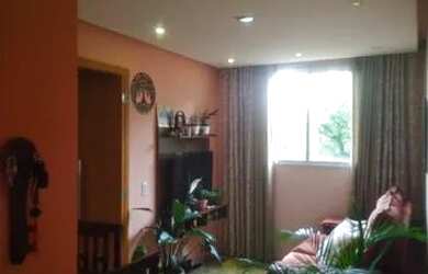 Imagem: O apartamento possui 2 Dormitórios, 1 Banheiro, 1 Vaga na garagem