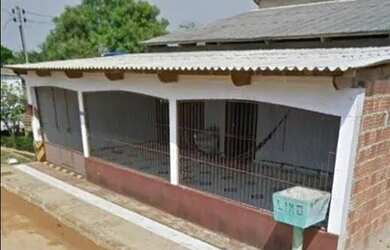 Imagem: A casa possui 3 Dormitórios, 2 Banheiros, 3 Vagas na garagem