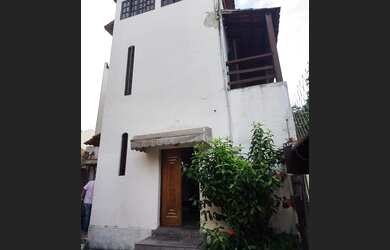 Imagem: A casa possui 5 Dormitórios, 5 Banheiros, 1 Vaga na garagem