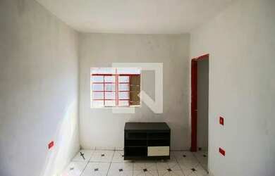 Imagem: A casa possui 1 Dormitório, 1 Banheiro, 60m² de Área e está