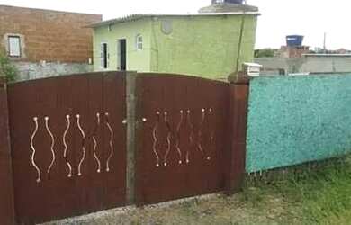 Imagem: A casa possui 1 Dormitório, 1 Banheiro, 2 Vagas na garagem