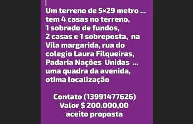 Imagem: A casa possui 5 Dormitórios, 4 Banheiros e está localizado